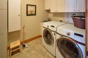 472 S State St, Bellingham, WA 98225 - Photo 20