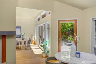 3815 E McGraw St, Seattle, WA 98112 - Photo 8