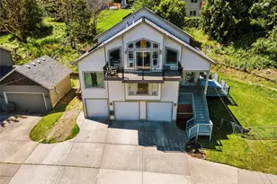 20310 La Rita Dr E, Bonney Lake, WA 98391 - Photo 4