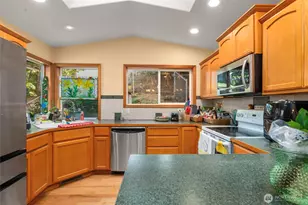 20310 La Rita Dr E, Bonney Lake, WA 98391 - Photo 16