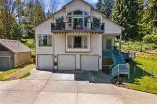 20310 La Rita Dr E, Bonney Lake, WA 98391 - Photo 1
