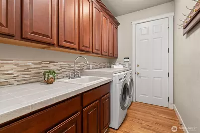 7841 Canterwood Drive SE, Olympia, WA 98513 - Photo 28