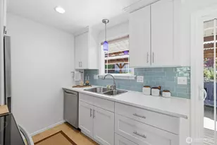 8425 18th Ave SW, Seattle, WA 98106 - Photo 10