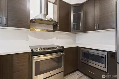 1760 NW 56th Street #311, Seattle, WA 98107 - Photo 12