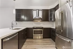 1760 NW 56th St, Seattle, WA 98107 - Photo 10