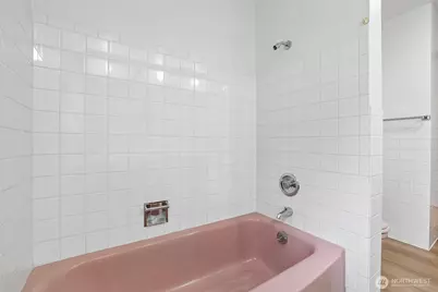 31430 W Lake Morton Drive SE, Kent, WA 98042 - Photo 14