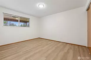 31430 W Lake Morton Dr SE, Kent, WA 98042 - Photo 38