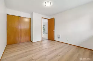 31430 W Lake Morton Dr SE, Kent, WA 98042 - Photo 12