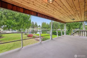 31430 W Lake Morton Dr SE, Kent, WA 98042 - Photo 22