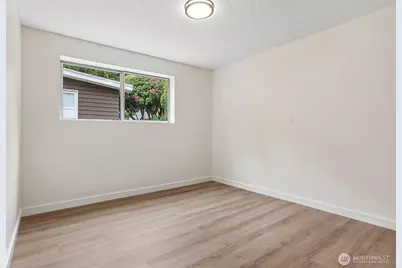 31430 W Lake Morton Drive SE, Kent, WA 98042 - Photo 18