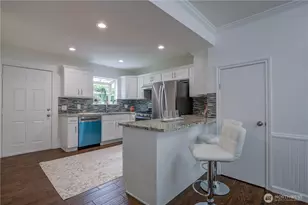 8630 44th Ave S, Seattle, WA 98118 - Photo 4