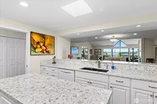 110 James St, Edmonds, WA 98020 - Photo 10