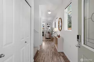 1405 NE 166th Ct, Shoreline, WA 98155 - Photo 4