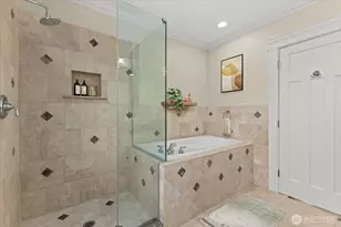 400 NE 50th St, Seattle, WA 98105 - Photo 18
