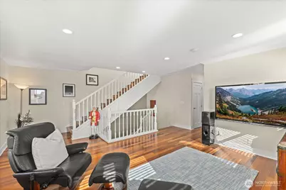 400 NE 50th Street, Seattle, WA 98105 - Photo 14
