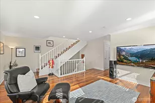 400 NE 50th St, Seattle, WA 98105 - Photo 14