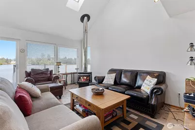580 Mount Olympus Avenue SE, Ocean Shores, WA 98569 - Photo 4