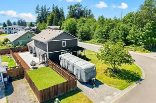 2435 Baldwin Pl, Blaine, WA 98230 - Photo 2