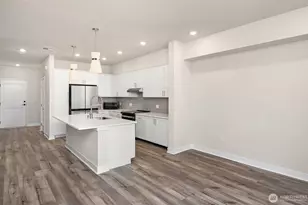 6949 NE 184th Ln, Kenmore, WA 98028 - Photo 4