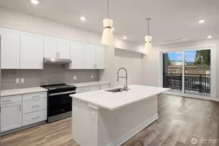 6949 NE 184th Ln, Kenmore, WA 98028 - Photo 2