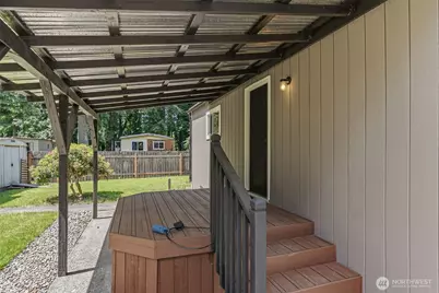 8021 Old Pacific Highway N #11, Castle Rock, WA 98611 - Photo 4