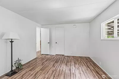 8021 Old Pacific Highway N #11, Castle Rock, WA 98611 - Photo 16