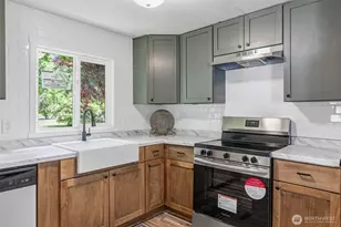 8021 Old Pacific Hwy N, Castle Rock, WA 98611 - Photo 12