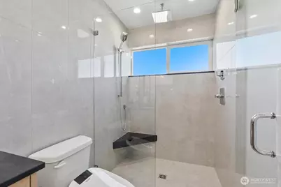 4414 Corliss Avenue N #B, Seattle, WA 98103 - Photo 14