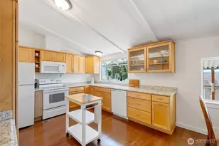 11453 Bayview Edison Rd, Mount Vernon, WA 98273 - Photo 14