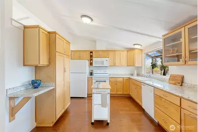 11453 Bayview Edison Road #7, Mount Vernon, WA 98273 - Photo 12