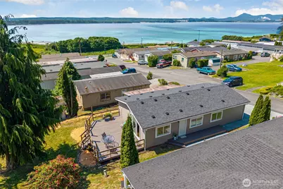 11453 Bayview Edison Road #7, Mount Vernon, WA 98273 - Photo 1
