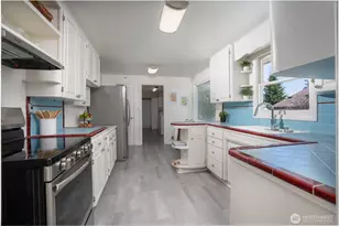 1517 S Lawrence St, Tacoma, WA 98405 - Photo 12