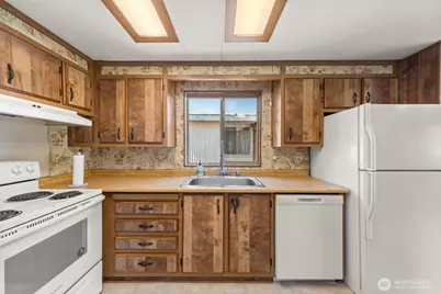 18501 52nd Avenue W #22, Lynnwood, WA 98037 - Photo 10