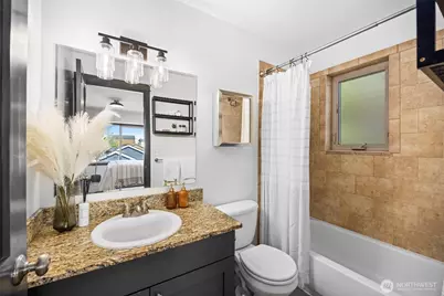 316 W Barrett Street #B, Seattle, WA 98119 - Photo 12