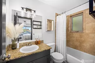 316 W Barrett St, Seattle, WA 98119 - Photo 12