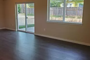 1877 Ahlers Ave, Centralia, WA 98531 - Photo 4