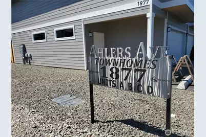1877 Ahlers Avenue, Centralia, WA 98531 - Photo 2