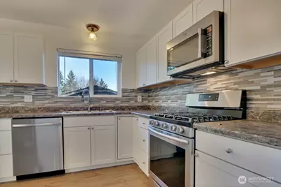 4108 80th Avenue W, University Place, WA 98466 - Photo 6