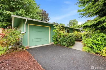 8421 6th Ave SW, Seattle, WA 98106 - Photo 2
