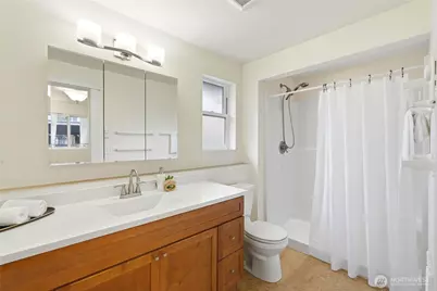 8421 6th Ave SW, Seattle, WA 98106 - Photo 16