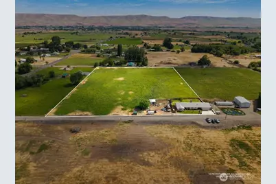 7802 Hicks Road, Grandview, WA 98930 - Photo 24