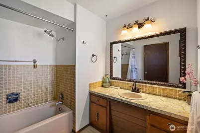 7802 Hicks Road, Grandview, WA 98930 - Photo 16