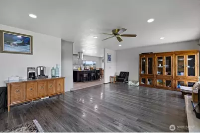 7802 Hicks Road, Grandview, WA 98930 - Photo 6