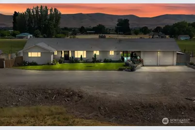 7802 Hicks Road, Grandview, WA 98930 - Photo 1