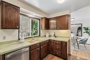 7509 42nd Ave NE, Seattle, WA 98115 - Photo 6