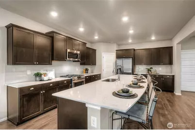 8410 44th Place NE, Marysville, WA 98270 - Photo 4