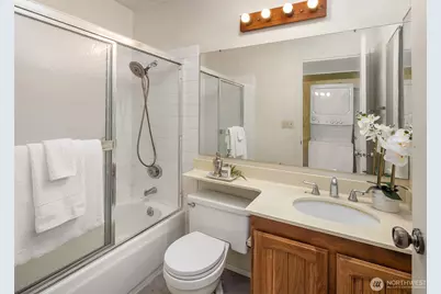 9710 5th Avenue NE #503, Seattle, WA 98115 - Photo 20