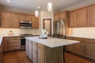 2320 248th Ave SE, Sammamish, WA 98075 - Photo 12
