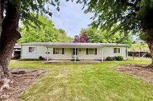 321 Bruce St, Waitsburg, WA 99361 - Photo 2