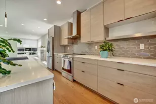 18402 Corliss Ave Ave, Shoreline, WA 98133 - Photo 16